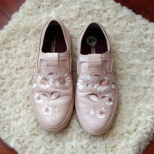 🌻 Mark Nason Embroidered Floral Women's Shoes 👣